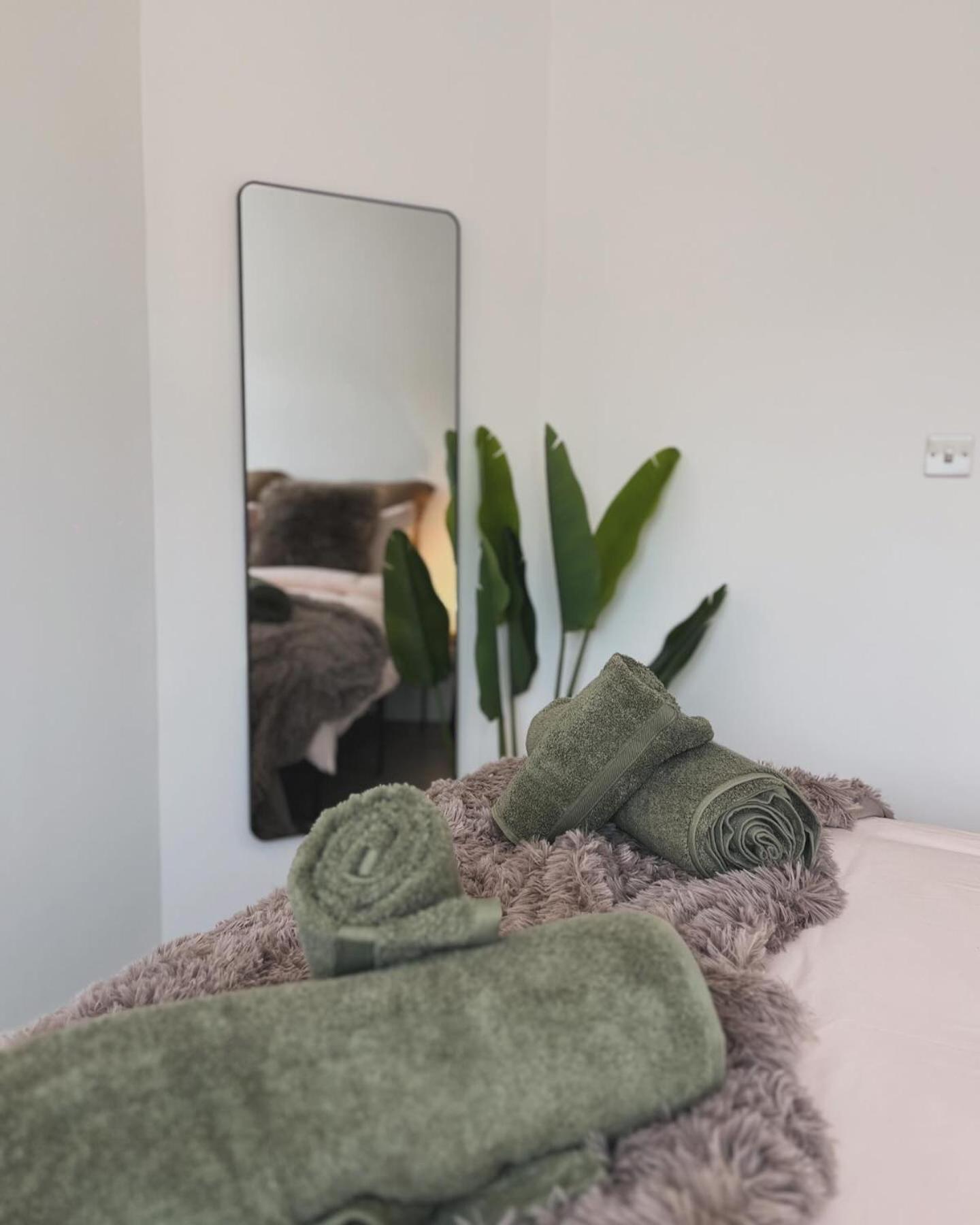 Groovy Central King Suite - Free Gym! Лестер Экстерьер фото